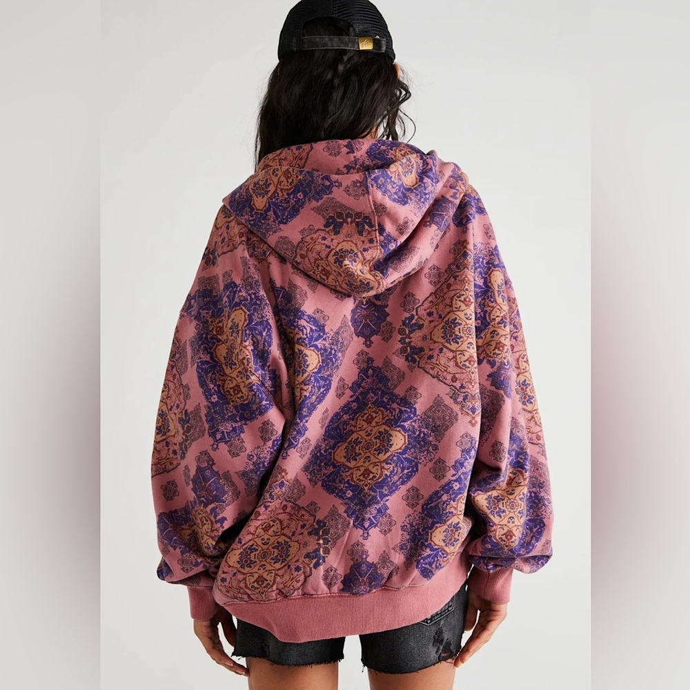SOLD💝NEW Free People Printed It's a Vibe Hoodie In Desert Rose Combo Pink - Picture 5 of 16